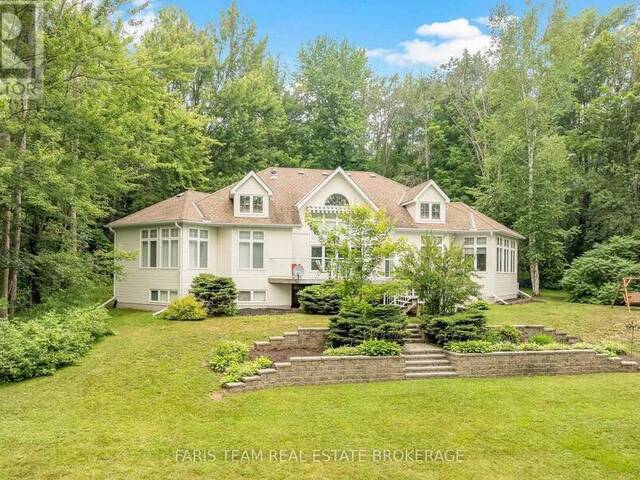 1037 ROCKCASTLE ROAD Gravenhurst Ontario, P0E 1N0 - 5 Bedrooms Waterfront Home For sale
