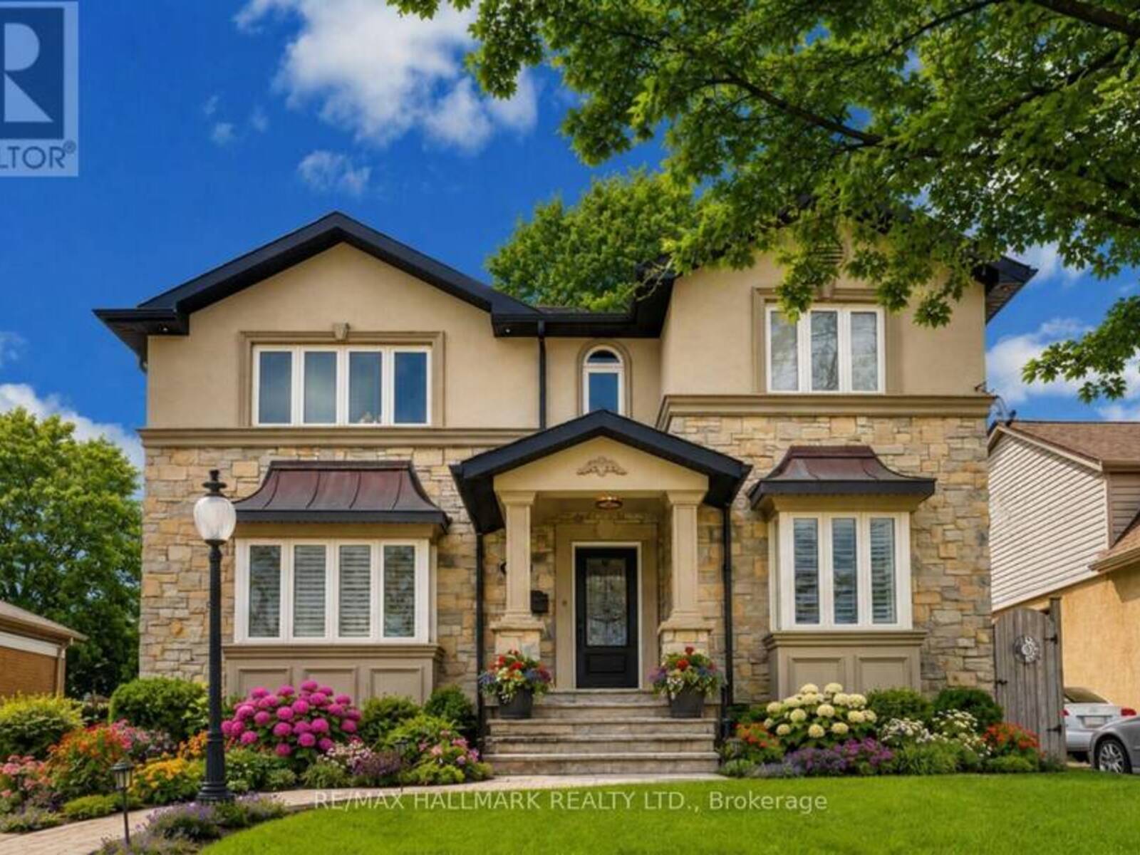 76 ASHBOURNE DRIVE, Toronto, Ontario M9B 4H5