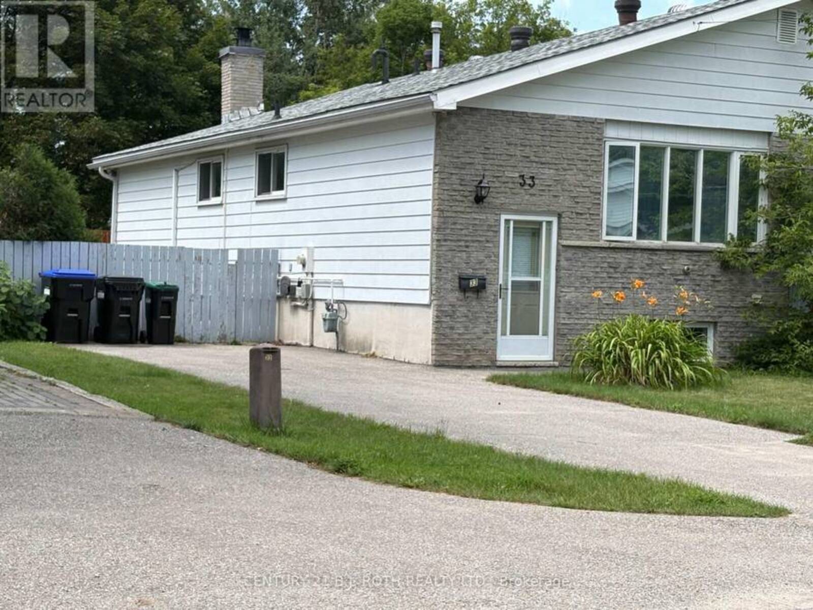 33 BEAUMAUR DRIVE, Penetanguishene, Ontario L9M 1V7