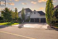 91 HUNTERWOOD CHASE | Vaughan Ontario | Slide Image Four