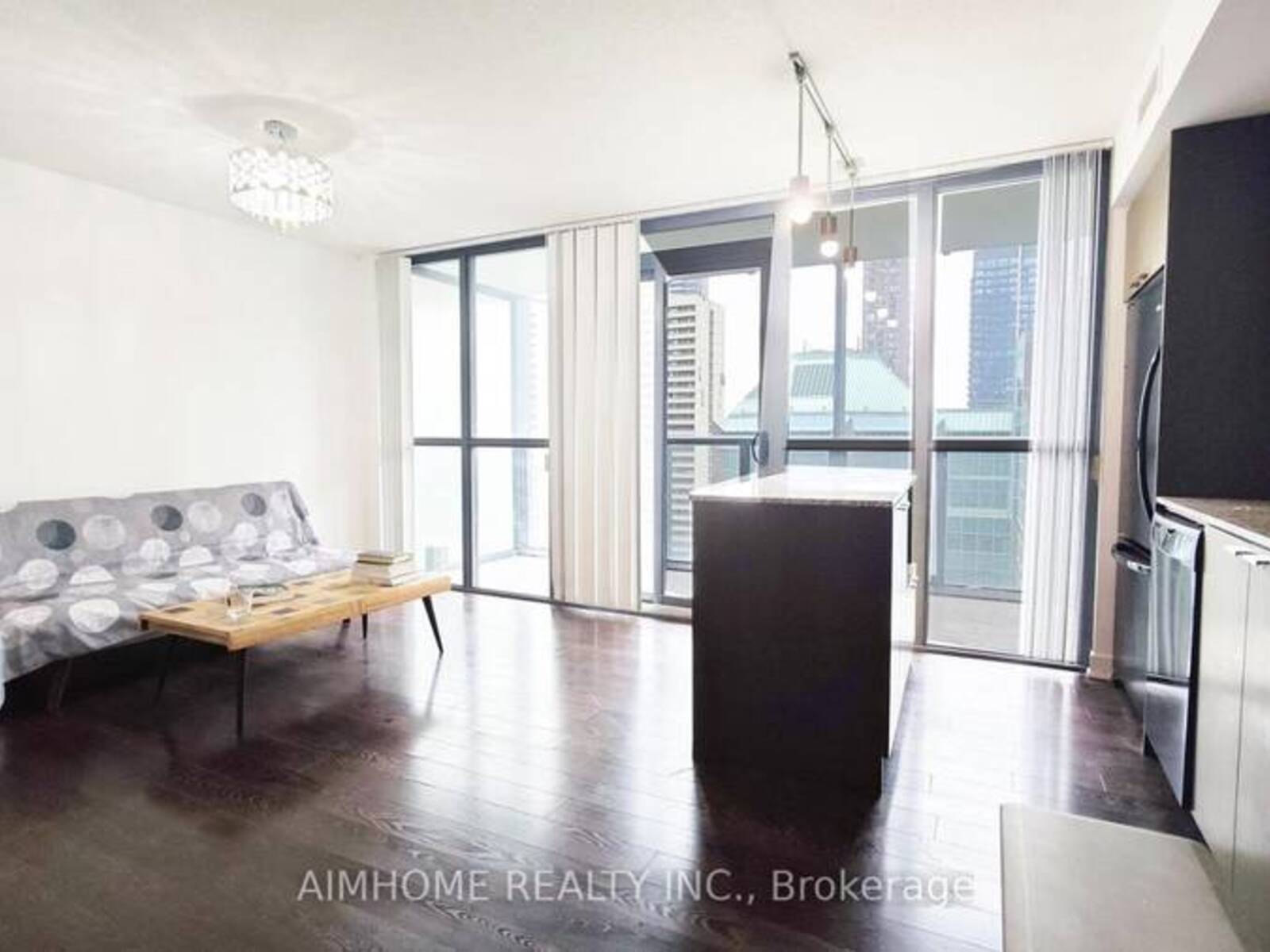 1510 - 110 CHARLES STREET E, Toronto, Ontario M4Y 1T5