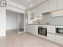 3207 - 898 PORTAGE PKWY PARKWAY | Vaughan Ontario | Slide Image Twelve