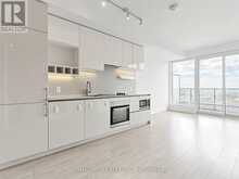 3207 - 898 PORTAGE PKWY PARKWAY | Vaughan Ontario | Slide Image Six
