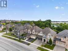 15 BONNIE BRAES DRIVE | Brampton Ontario | Slide Image Three