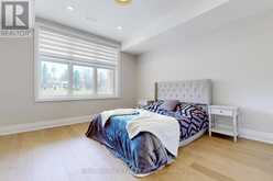 8 KNOWLES CRESCENT | Rosseau Ontario | Slide Image Thirty