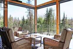 8 KNOWLES CRESCENT | Rosseau Ontario | Slide Image Thirty-eight