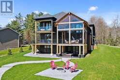8 KNOWLES CRESCENT | Rosseau Ontario | Slide Image Forty-two
