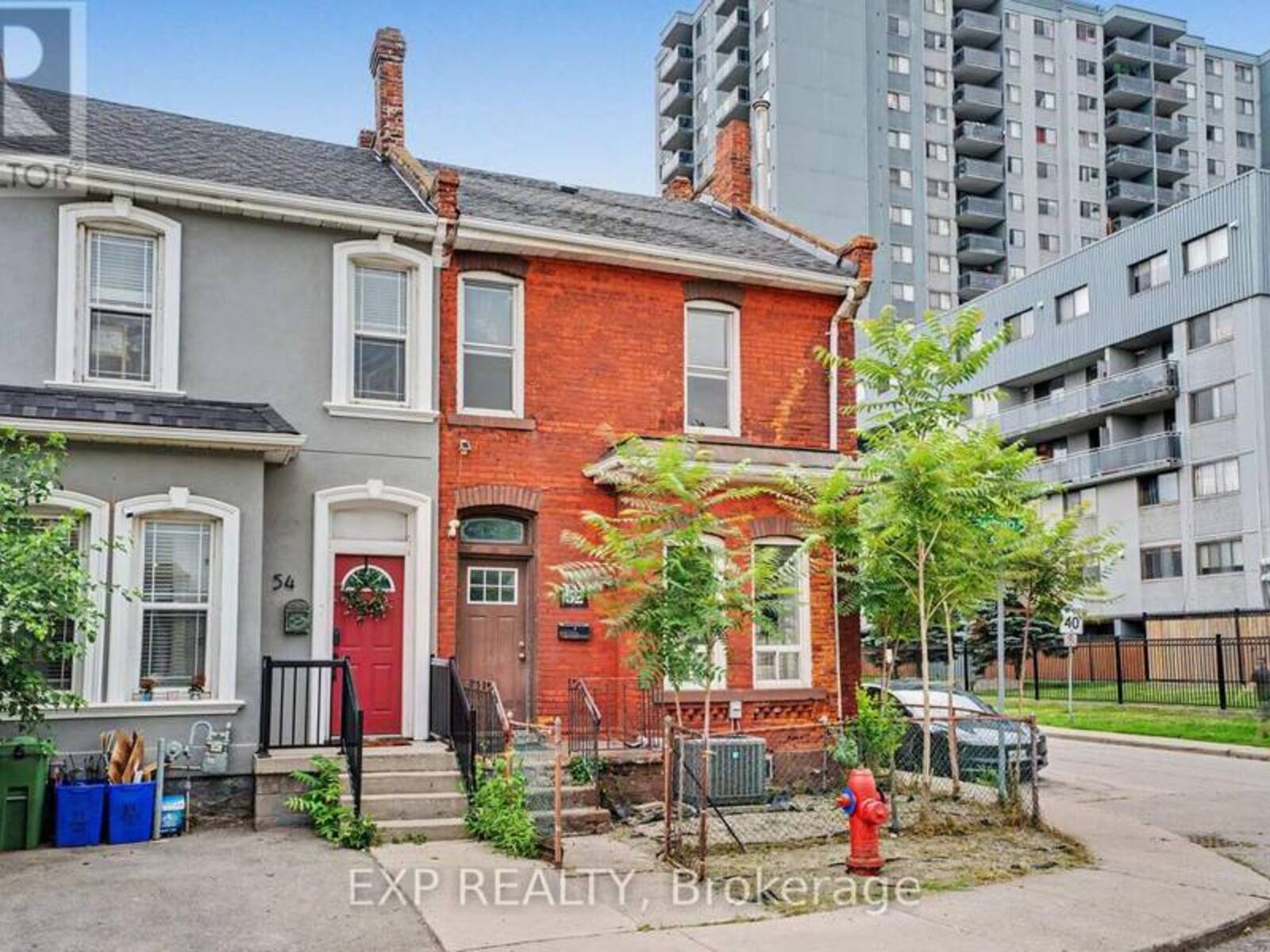 52 CATHCART STREET, Hamilton, Ontario L8R 1M5