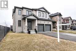 206 CRAFTER CRESCENT | Hamilton Ontario | Slide Image Three