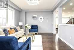 206 CRAFTER CRESCENT | Hamilton Ontario | Slide Image Seven