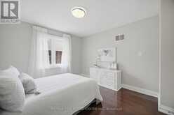 60 JOPLING AVENUE N | Toronto Ontario | Slide Image Thirty