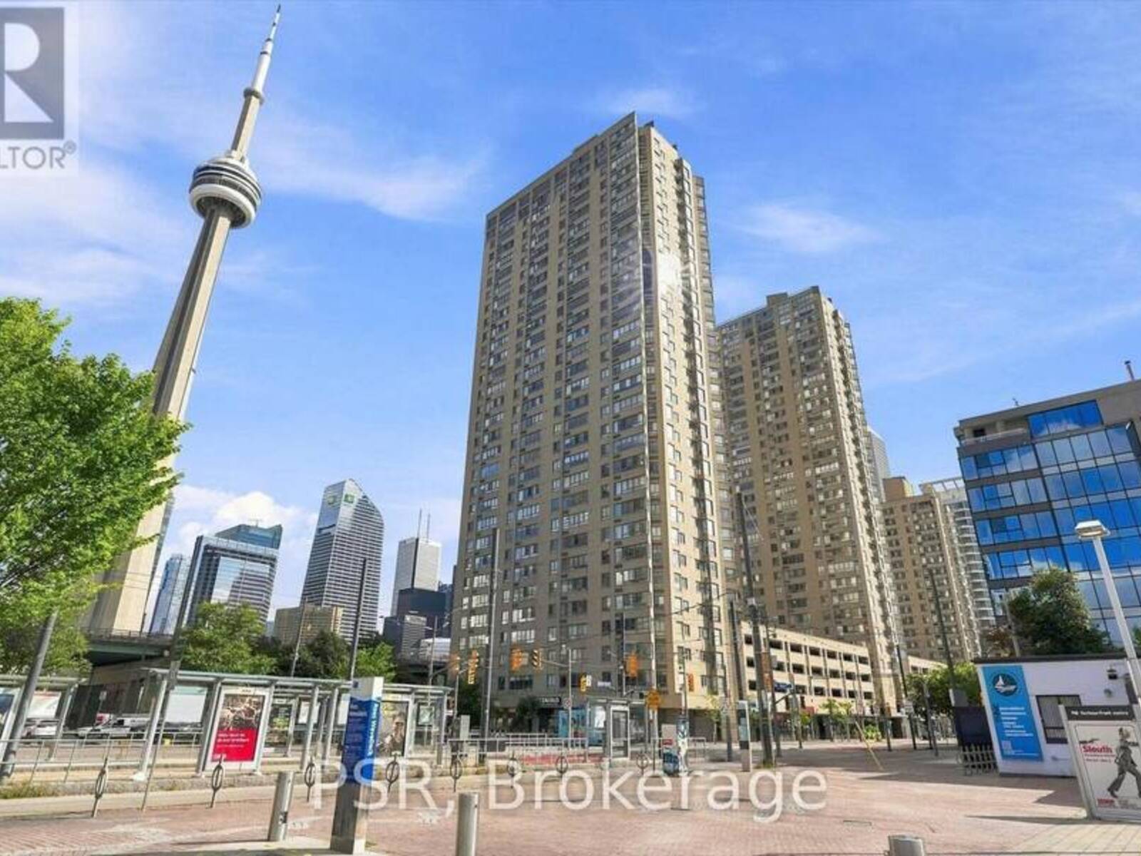 702 - 270 QUEENS QUAY W, Toronto, Ontario M5J 2N4