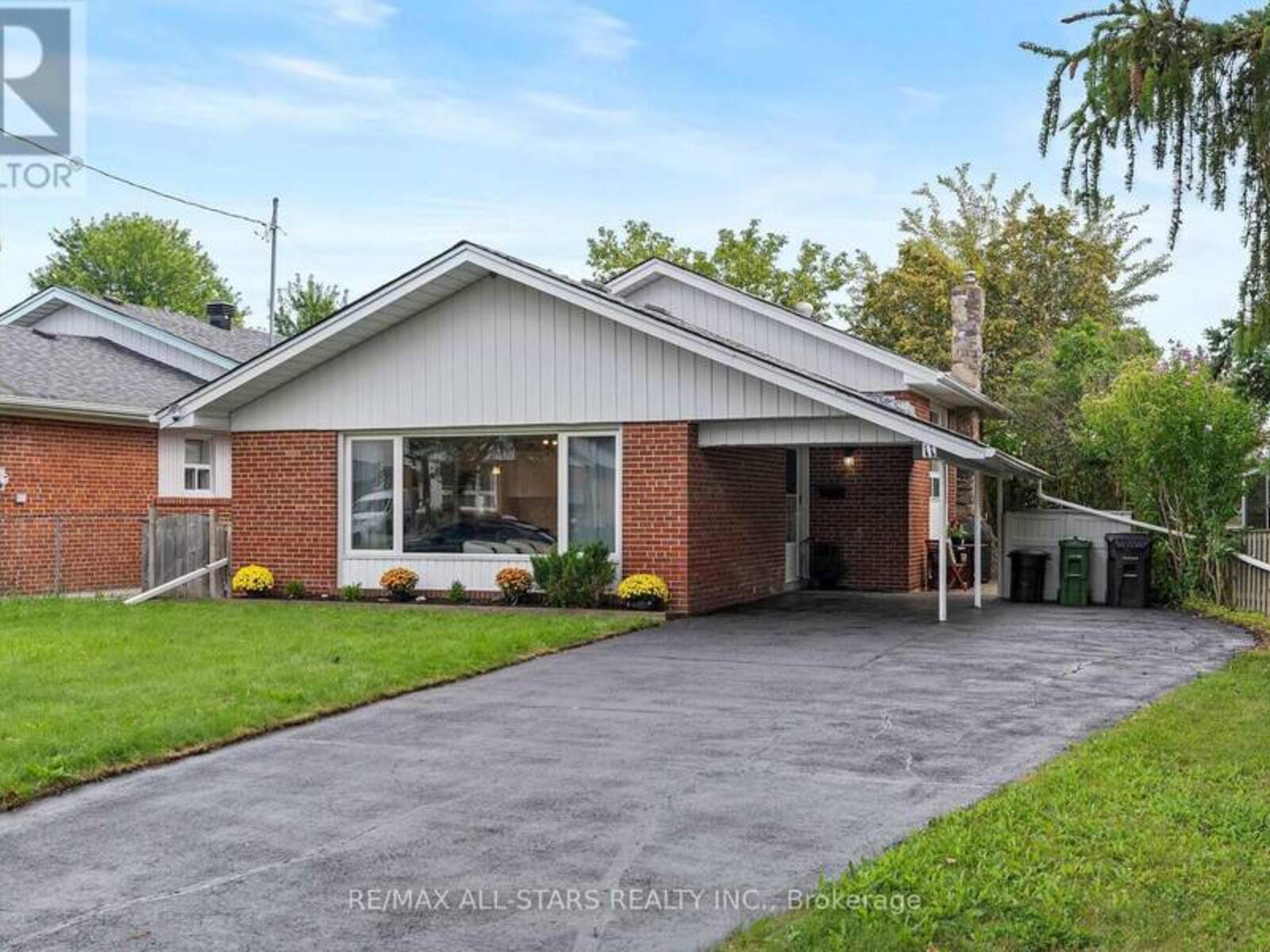 11 PENZANCE DRIVE, Toronto, Ontario M1K 4Z4