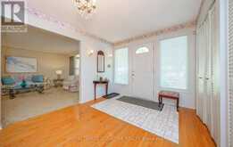 86 DUNMURRAY BOULEVARD | Toronto Ontario | Slide Image Three