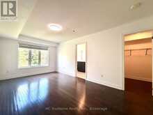 122 - 1331 MAJOR MACKENZIE DRIVE W | Vaughan Ontario | Slide Image Twelve
