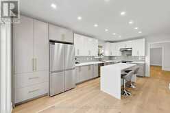 50 SPRINGER DRIVE | Richmond Hill Ontario | Slide Image Thirteen