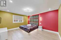 50 SPRINGER DRIVE | Richmond Hill Ontario | Slide Image Twenty-one