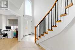 50 SPRINGER DRIVE | Richmond Hill Ontario | Slide Image Six