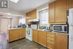16 BEAUCOURT PLACE | Hamilton Ontario | Slide Image Six
