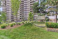 2208 - 3151 BRIDLETOWNE CIRCLE | Toronto Ontario | Slide Image Three