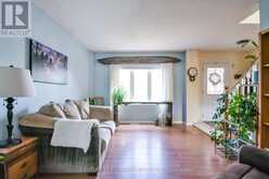 42 FARMSTEAD CRESCENT | Barrie Ontario | Slide Image Thirteen