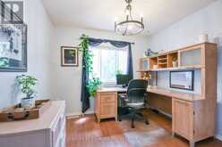 42 FARMSTEAD CRESCENT | Barrie Ontario | Slide Image Fifteen