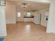 27 BLUE HERON DRIVE | Georgina Ontario | Slide Image Six