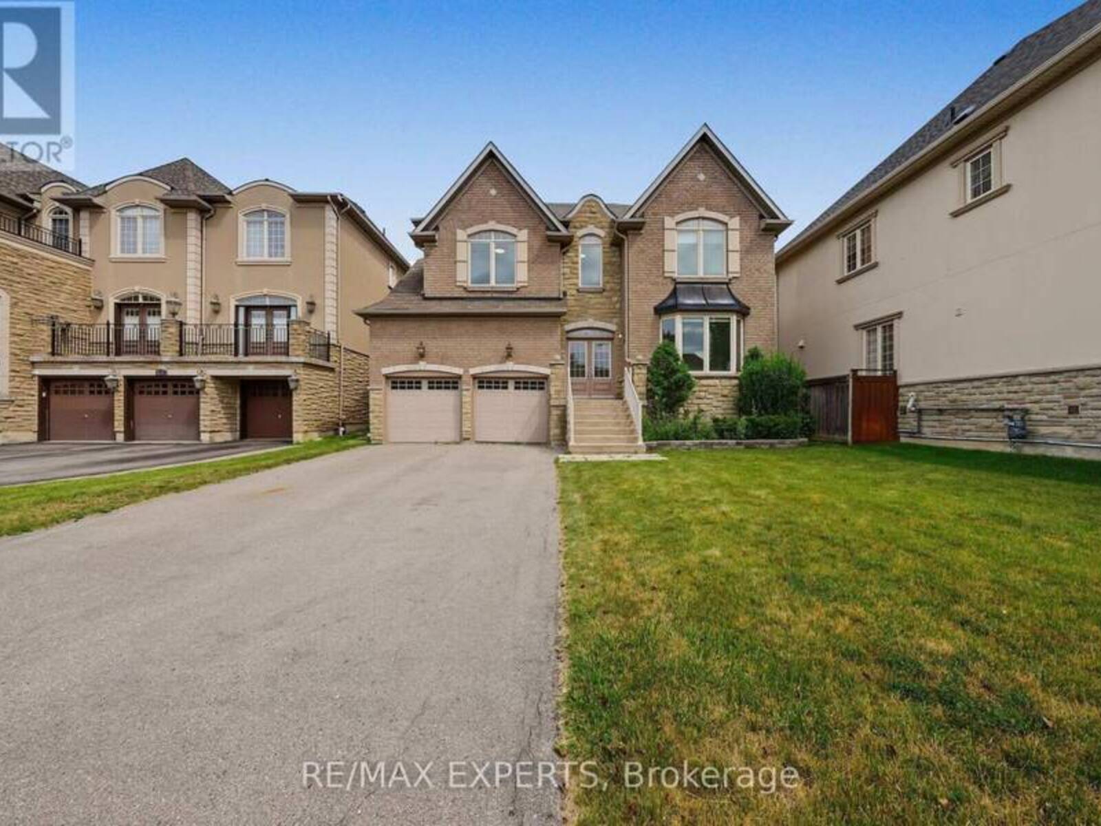 12 SWEET VALERIE COURT, Vaughan, Ontario L6A 0C6
