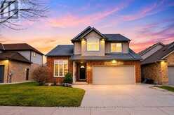 6978 SHANNON DRIVE | Niagara Falls Ontario | Slide Image Two