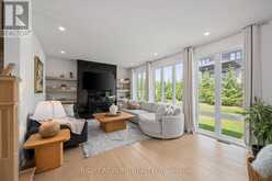 372 MANHATTAN DRIVE | London Ontario | Slide Image Four