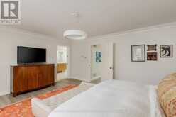 18A DEER PARK CRESCENT | Toronto Ontario | Slide Image Nineteen