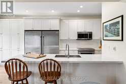 17 WYNDHAM CIRCLE | Georgina Ontario | Slide Image Fifteen