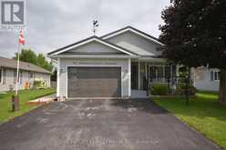 70 PENNSYLVANIA AVE | Wasaga Beach Ontario | Slide Image One