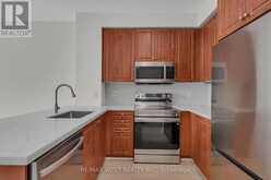 1710 - 220 BURNHAMTHORPE ROAD W | Mississauga Ontario | Slide Image Twelve