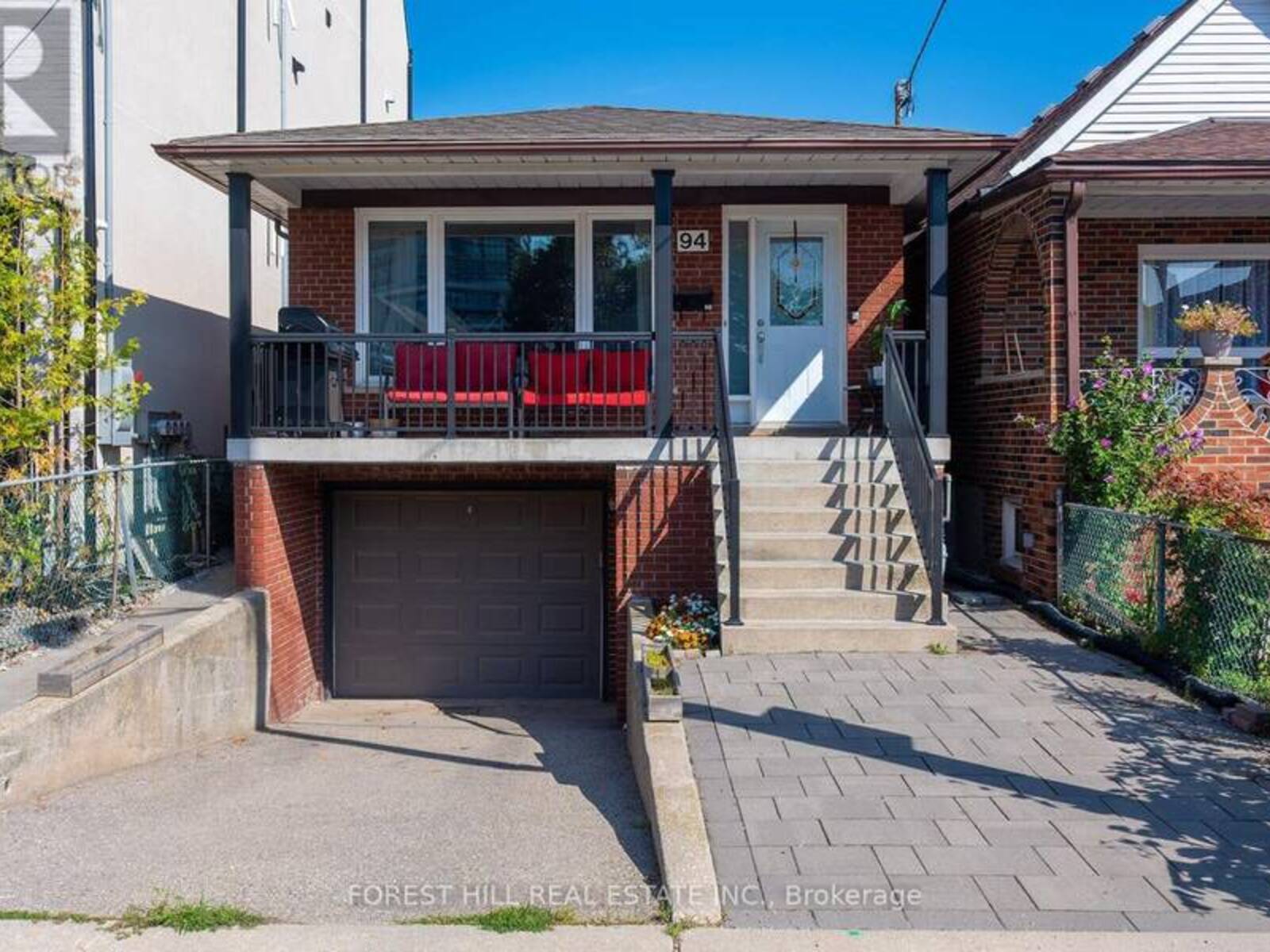 94 BELGRAVIA AVENUE, Toronto, Ontario M6E 2M5