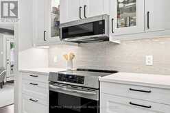 531 - 531 ARLINGTON BOULEVARD | Burlington Ontario | Slide Image Nine