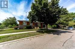 131 WEST DEANE PARK DRIVE | Toronto Ontario | Slide Image Two