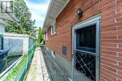 131 WEST DEANE PARK DRIVE | Toronto Ontario | Slide Image Forty-eight