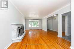 131 WEST DEANE PARK DRIVE | Toronto Ontario | Slide Image Seven