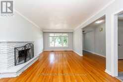 131 WEST DEANE PARK DRIVE | Toronto Ontario | Slide Image Eight