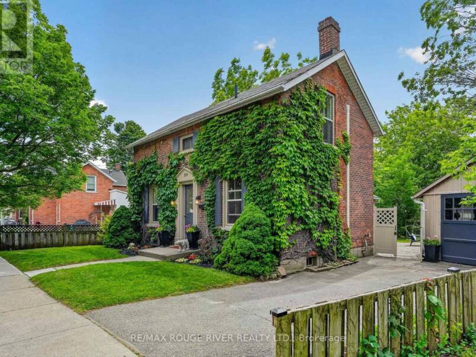 359 VICTORIA STREET, Cobourg, Ontario K9A 3G7