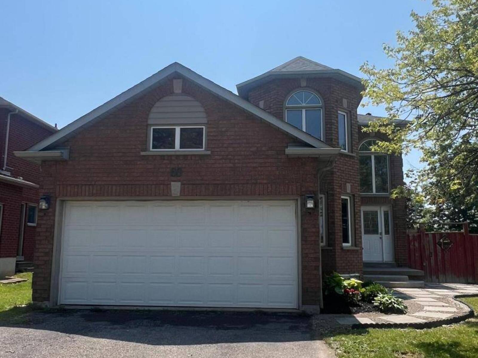 60 FURROW DRIVE, Whitby, Ontario L1R 1Y7