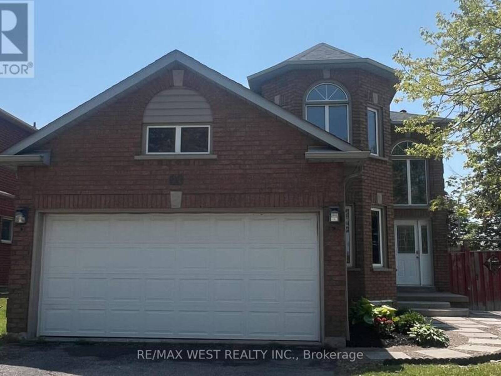 60 FURROW DRIVE, Whitby, Ontario L1R 1Y7