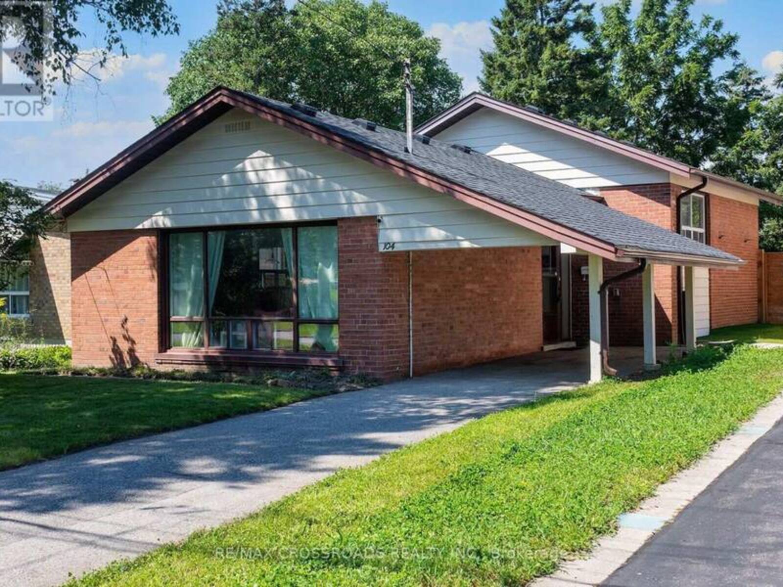 104 HAILEYBURY DRIVE, Toronto, Ontario M1K 4X5