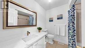23 PIERA GARDENS | Markham Ontario | Slide Image Eighteen