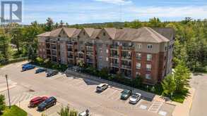 302 - 43 FERNDALE DRIVE S | Barrie Ontario | Slide Image Two