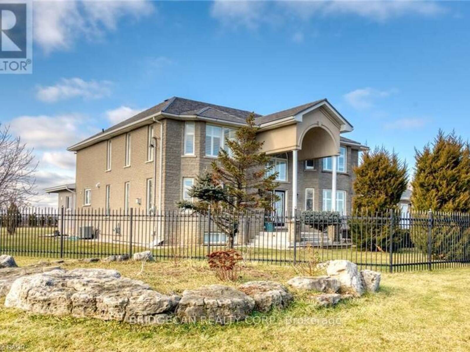 283 SECOND ROAD E, Hamilton, Ontario L8J 3J1