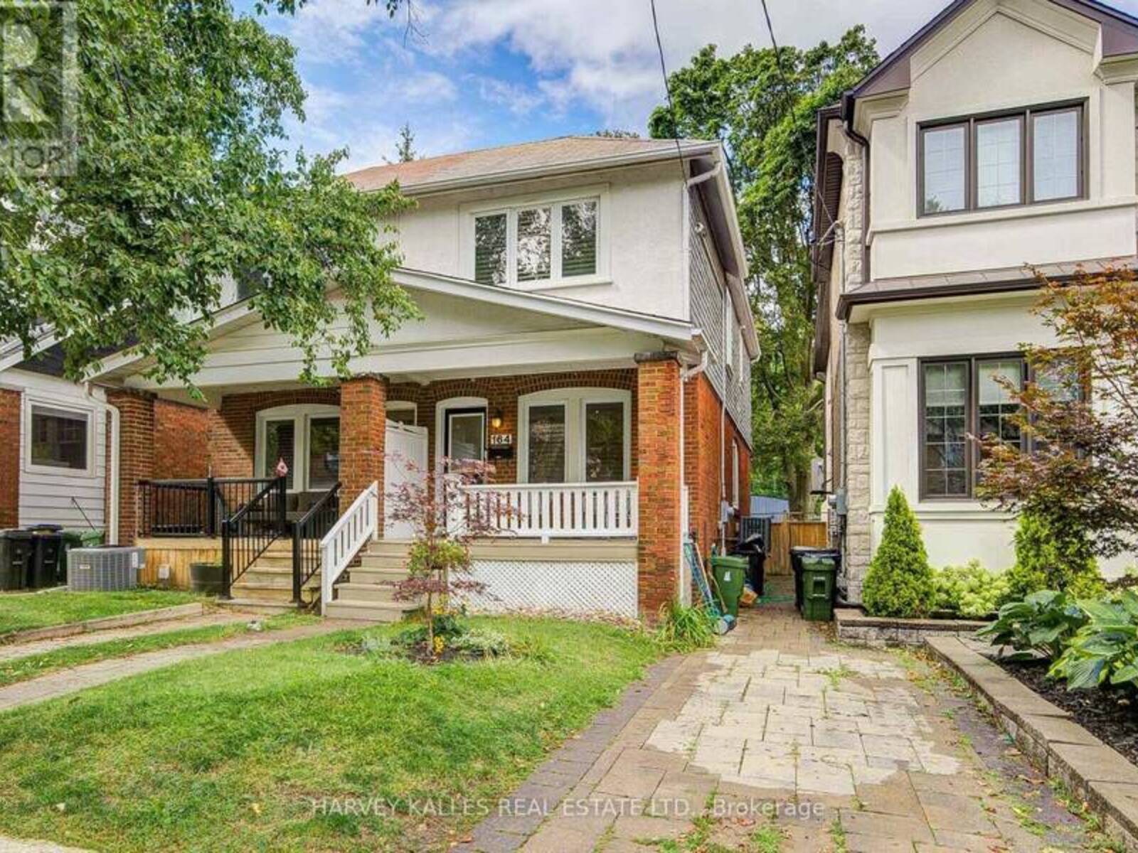 164 DOUGLAS AVENUE, Toronto, Ontario M5M 1G6