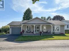 17 LITTLEBROOK ROAD Clarington Ontario, L1B 1A4