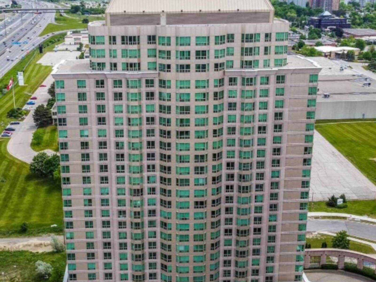 PH101 - 11 LEE CENTRE DRIVE, Toronto, Ontario M1H 3J5